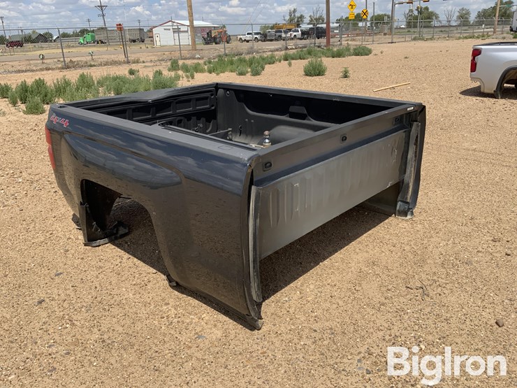 2019-chevrolet-2500-image-3