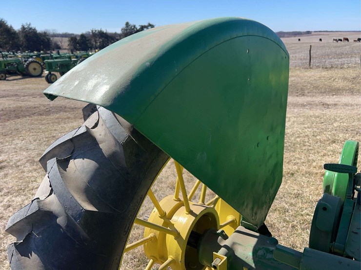 john-deere-model-b-image-45