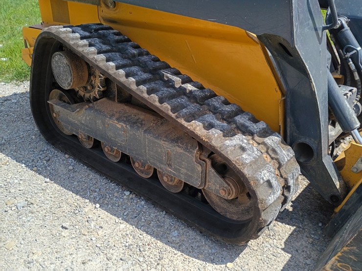deere-325g-image-41
