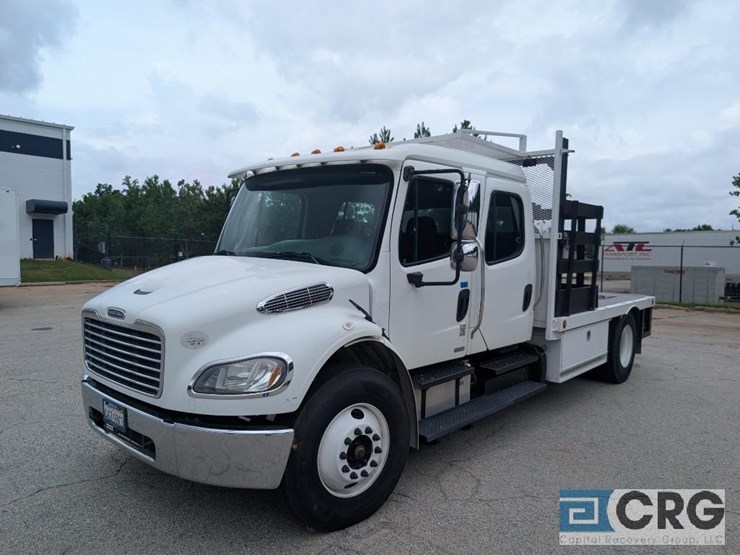 2011-freightliner-m2-stakebed-truck-image-1