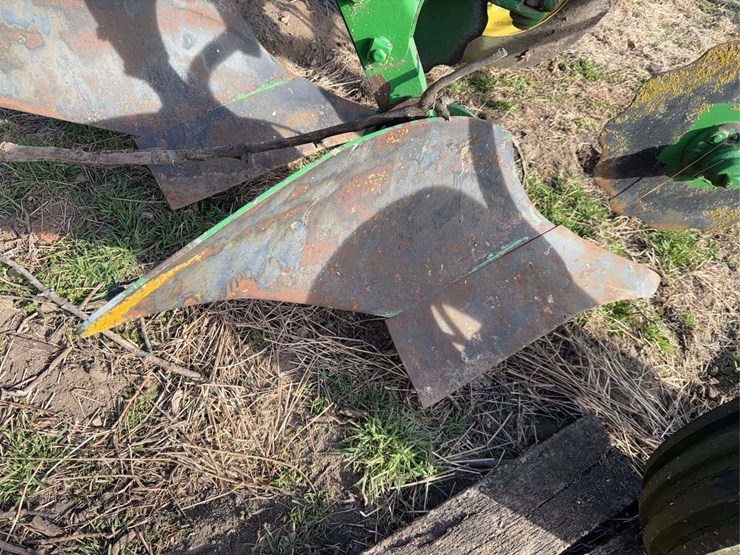 john-deere-no.-55-a-b-h-pull-type-three-bottom-plow-image-14