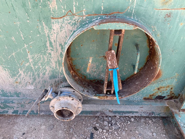 40’l-x-11’-w-x-7’-t-350bbl-round-bottom-open-top-skidded-tank-image-7