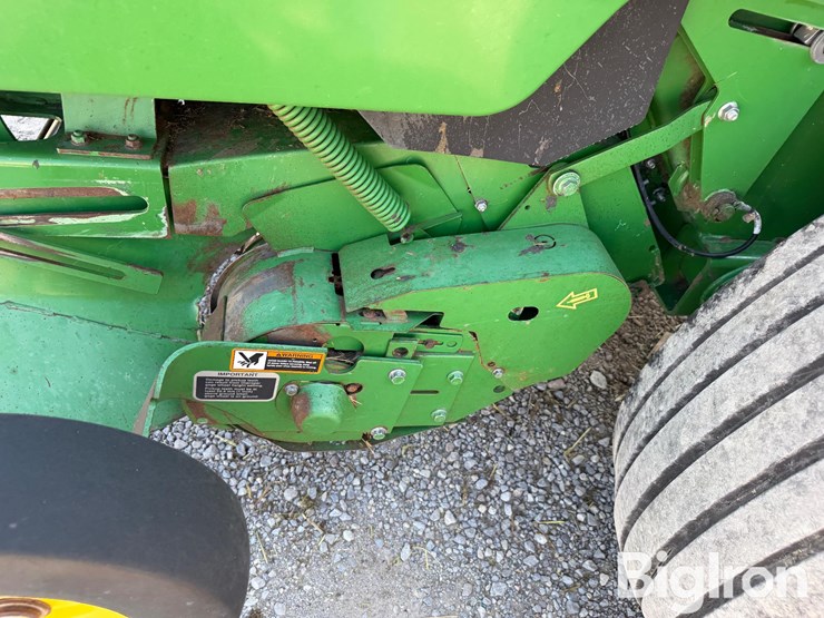 2021-john-deere-560r-image-11