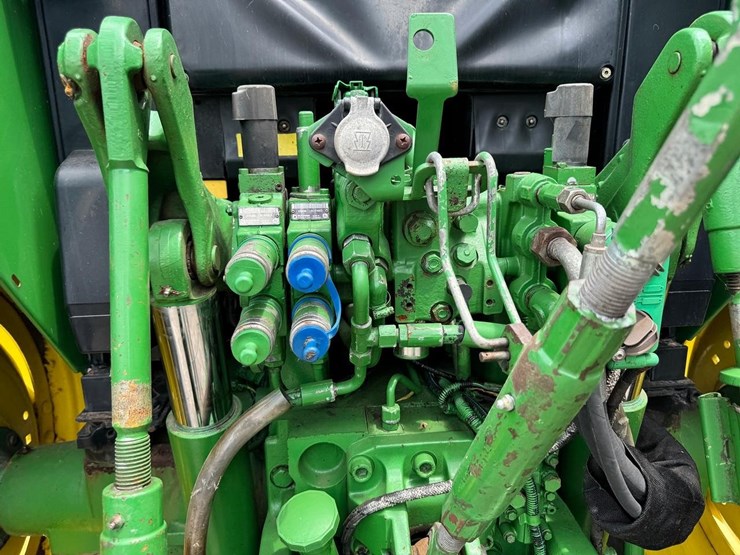 2010-john-deere-6430-image-15