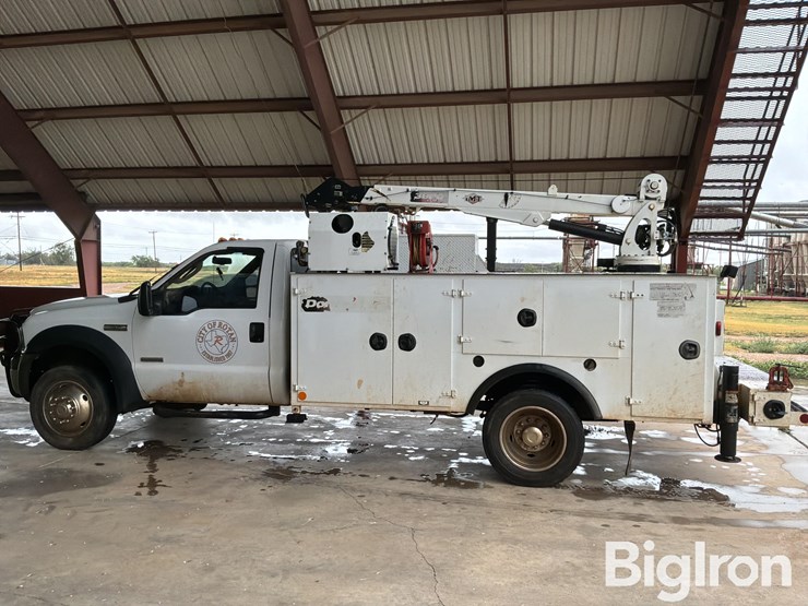 2006-ford-f550-image-8