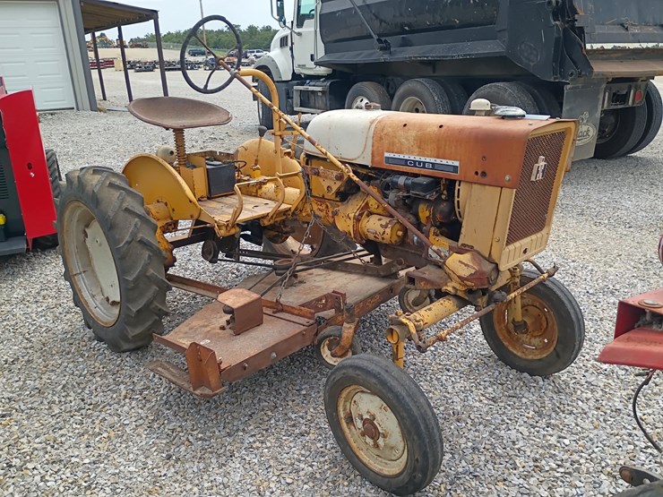 1966-international-cub-image-7