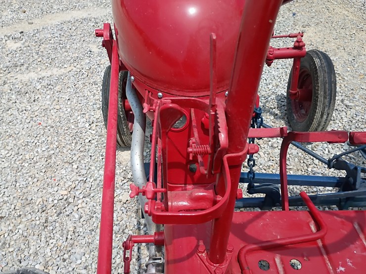 1955-international-cub-image-22