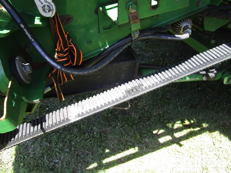 2013-john-deere-s670-image-10