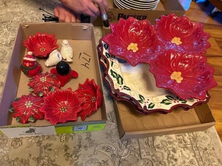 christmas-serving-dishes-image-1