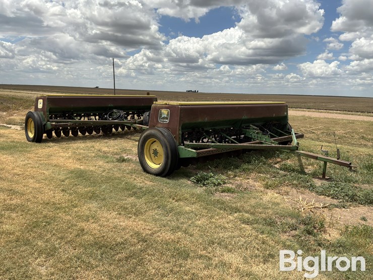 john-deere-8300-image-3