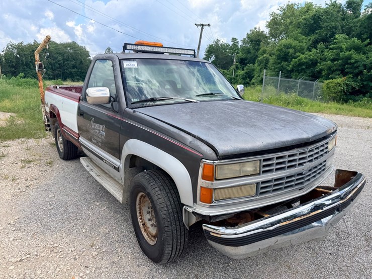 1993-chevrolet-k2500-image-16