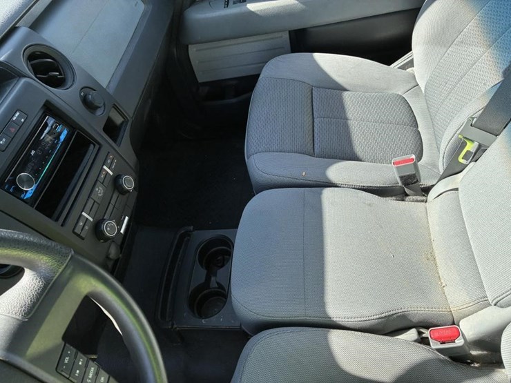 2014-ford-f150-image-16