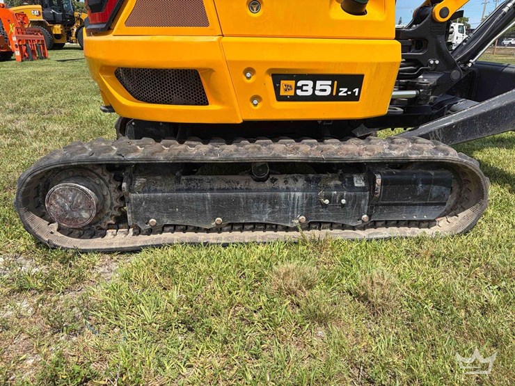 2025-jcb-35z-1-image-17
