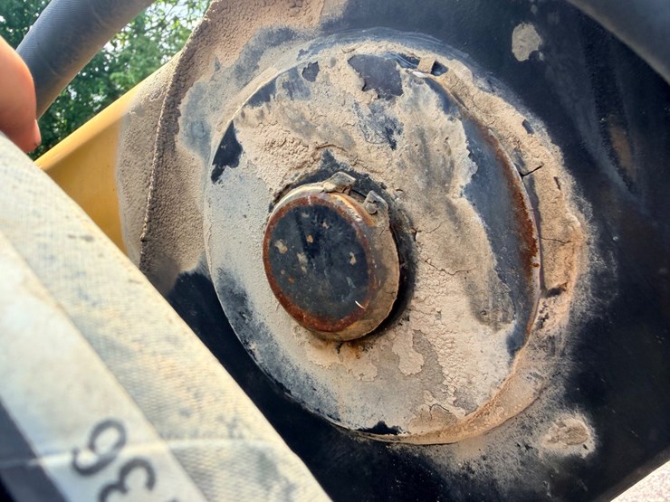 2014-caterpillar-272d-image-79