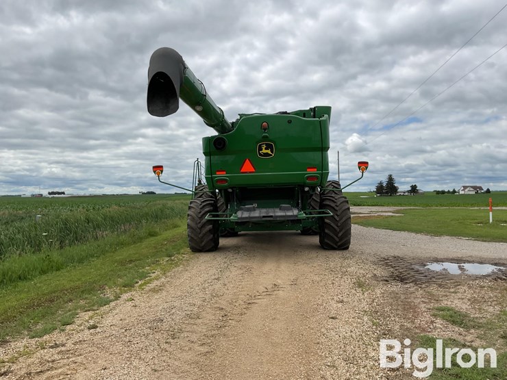 2017-john-deere-s690-image-6