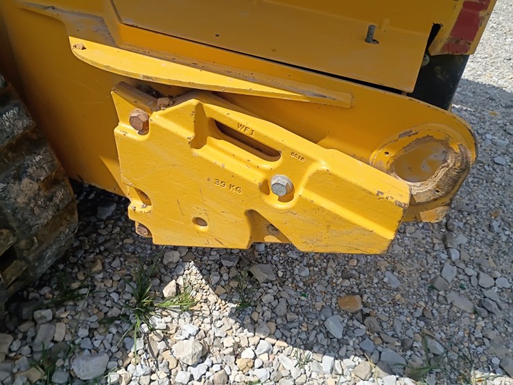 deere-325g-image-59