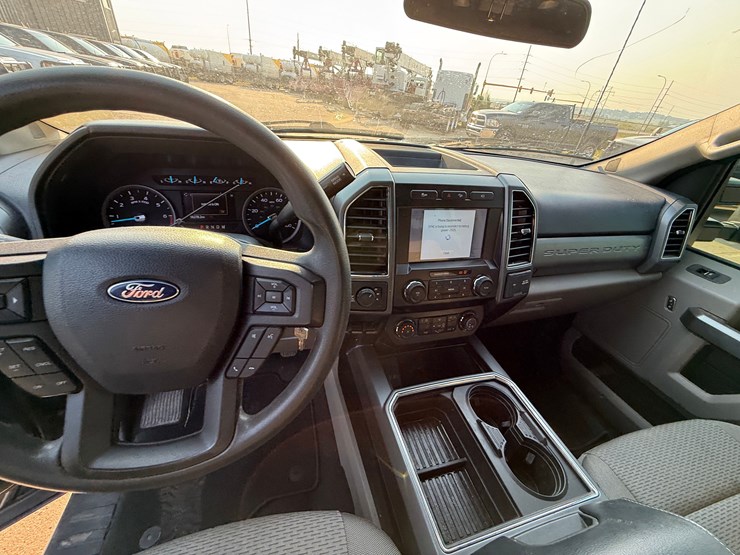 2022-ford-f250-sd-image-16