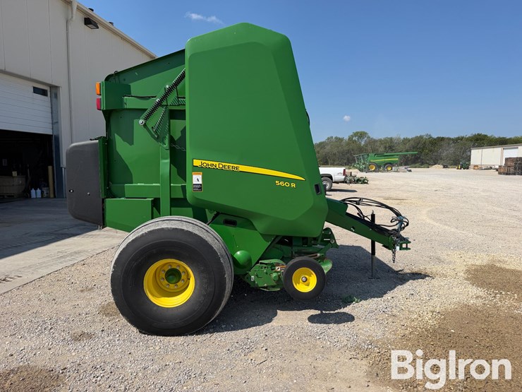 2021-john-deere-560r-image-4