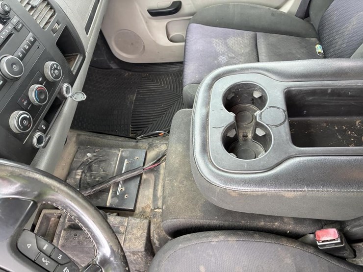 2012-gmc-sierra-2500-image-23