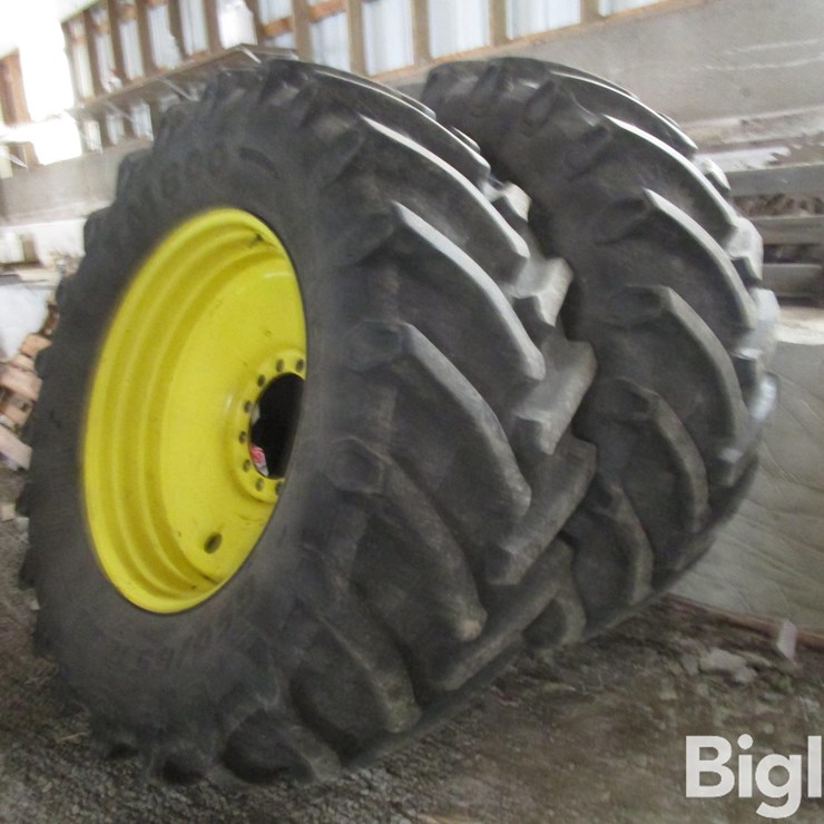 JOHN DEERE 4830