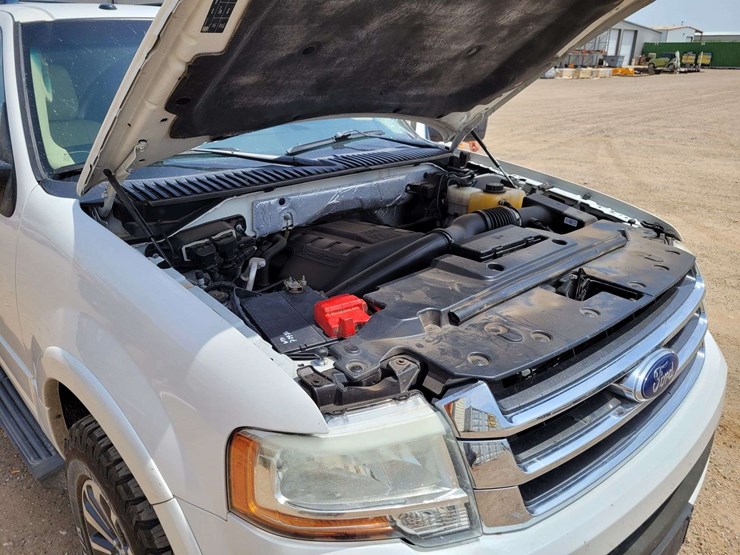 2015-ford-expedition-image-23
