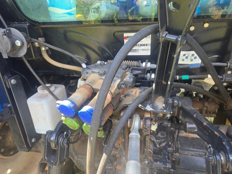 2021-new-holland-workmaster-65-image-48