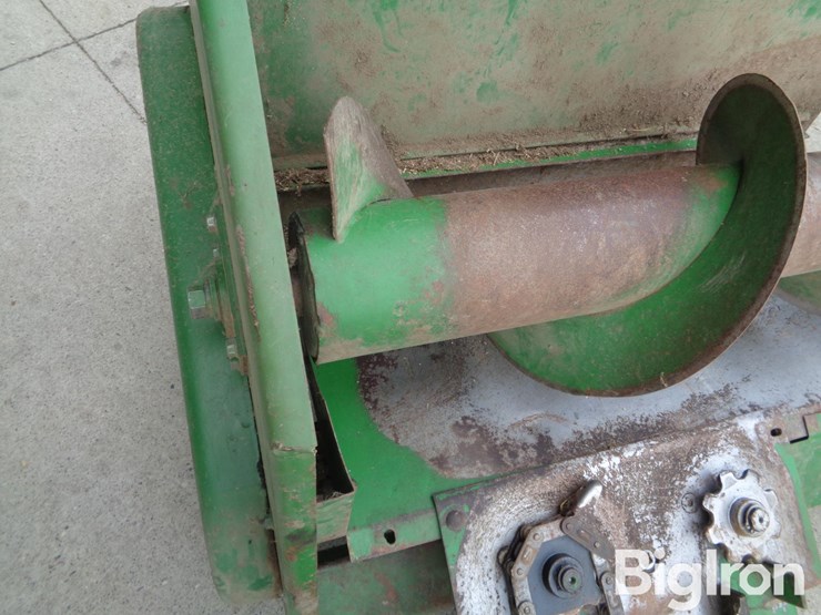 john-deere-444-image-17