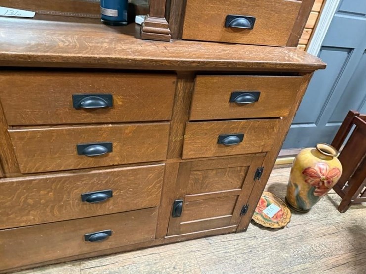 burled-oak-side-board-image-7