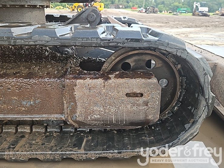 2005-deere-80c-image-13