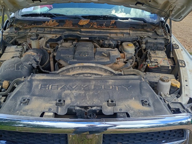2014-dodge-3500-image-10