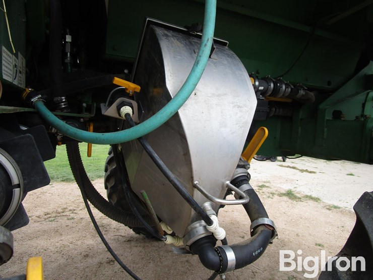 2013-john-deere-4830-image-12