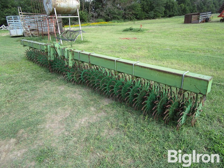 john-deere-400-image-1