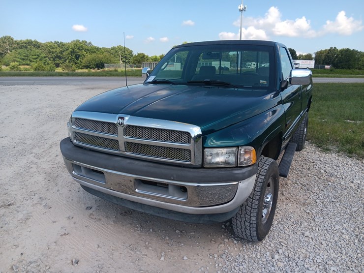 1994-dodge-ram-2500-image-16