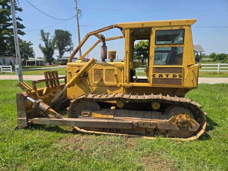 caterpillar-d5-image-6
