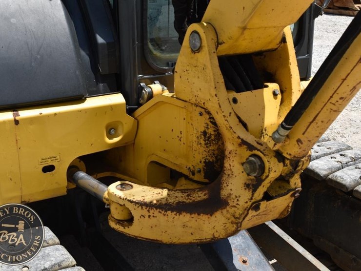 2016-komatsu-pc55mr-5-image-30