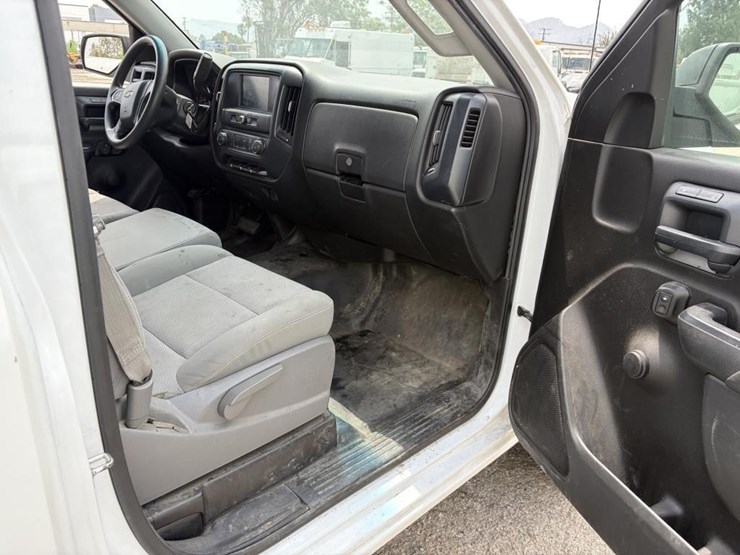 2016-chevrolet-1500-image-11