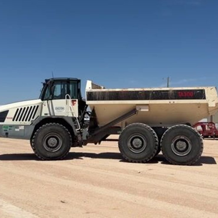 2019 TEREX TA300