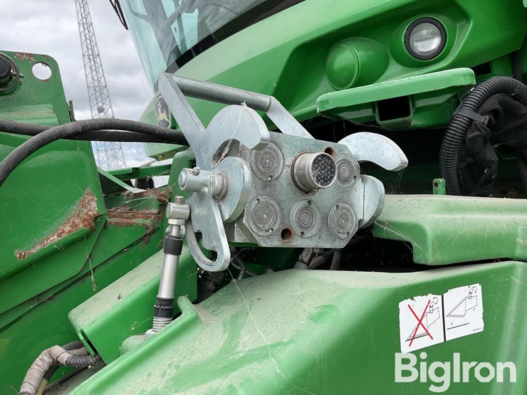 2017-john-deere-s690-image-17