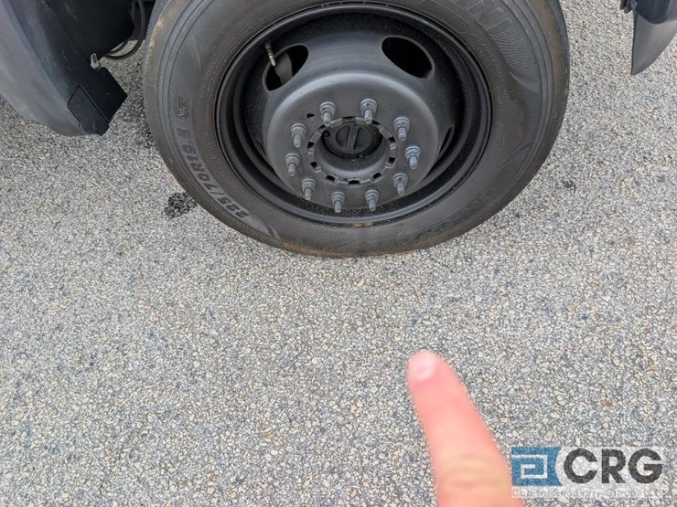 2016-ford-f550-image-18