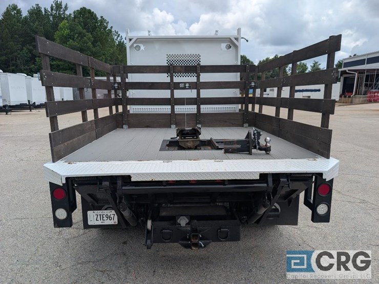 2012-freightliner-m2-stakebed-truck-image-29