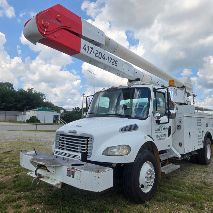 2007 FREIGHTLINER M2 106