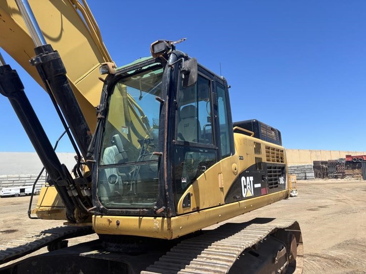 caterpillar-345c-image-25