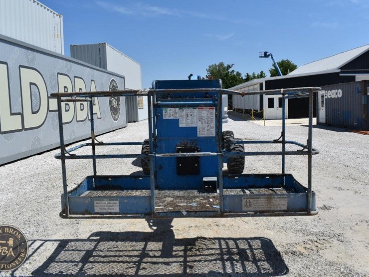2007-genie-s40-image-18