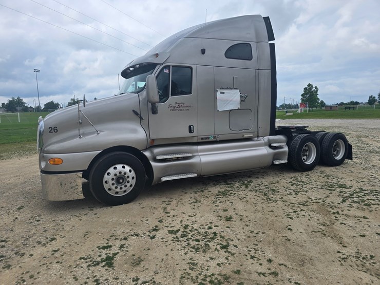 2010-kenworth-t2000-image-5