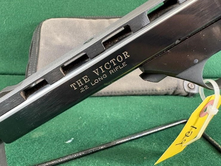 high-standard-"the-victor"-22lr-pistol-image-7