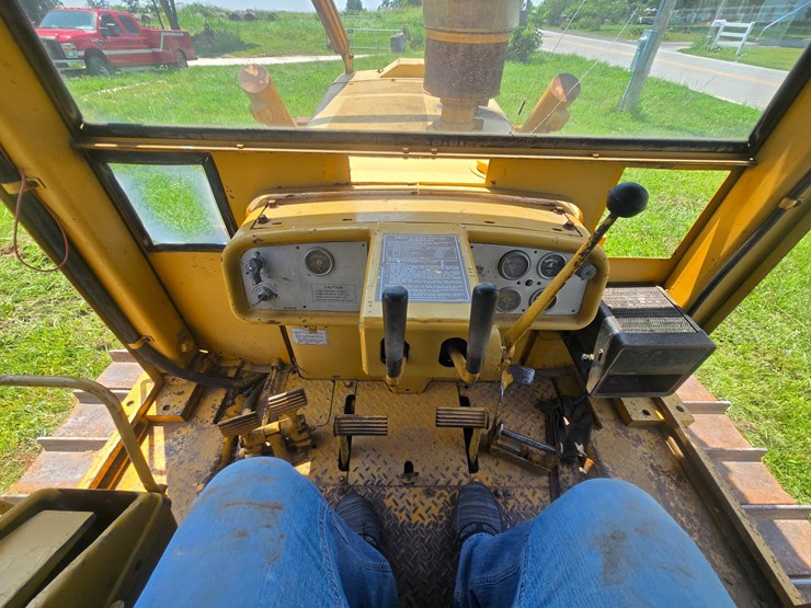 caterpillar-d5-image-40