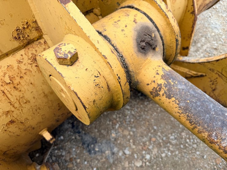 1985-caterpillar-963-image-129