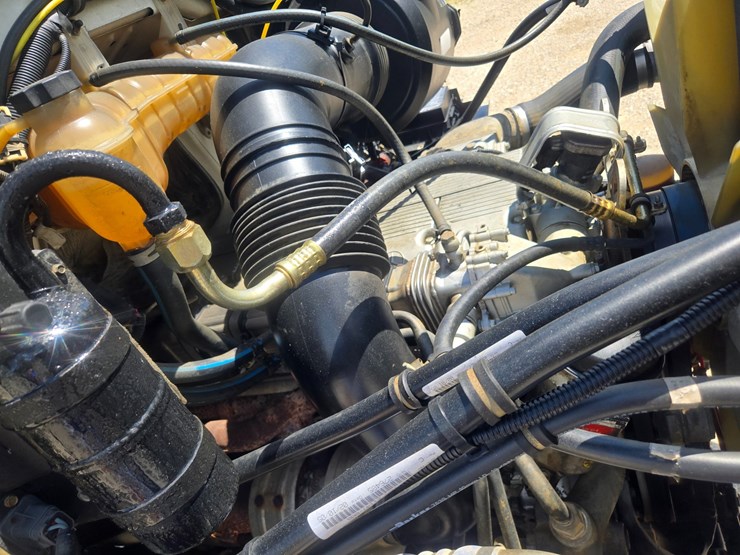 2005-sterling-l9500-image-37