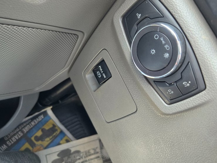 2019-ford-f150-image-44