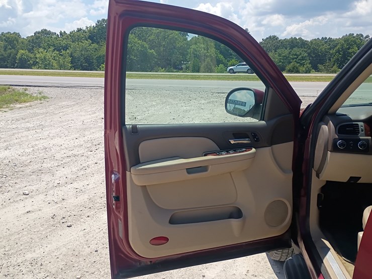 2009-gmc-yukon-xl-image-29